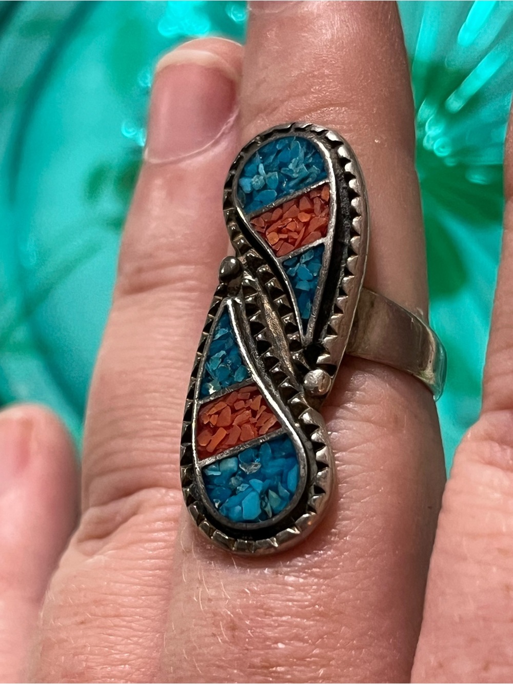 Vintage Navajo Sterling Silver 925 Crushed Turquoise Coral Inlaid Size 7 Ring - Picture 3 of 5